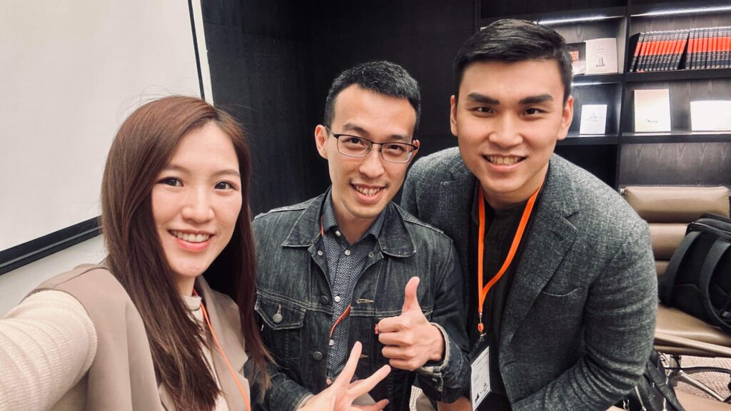 雷蒙（侯智薰）是誰？他的 AI 與數位工具課程評價是？ 2