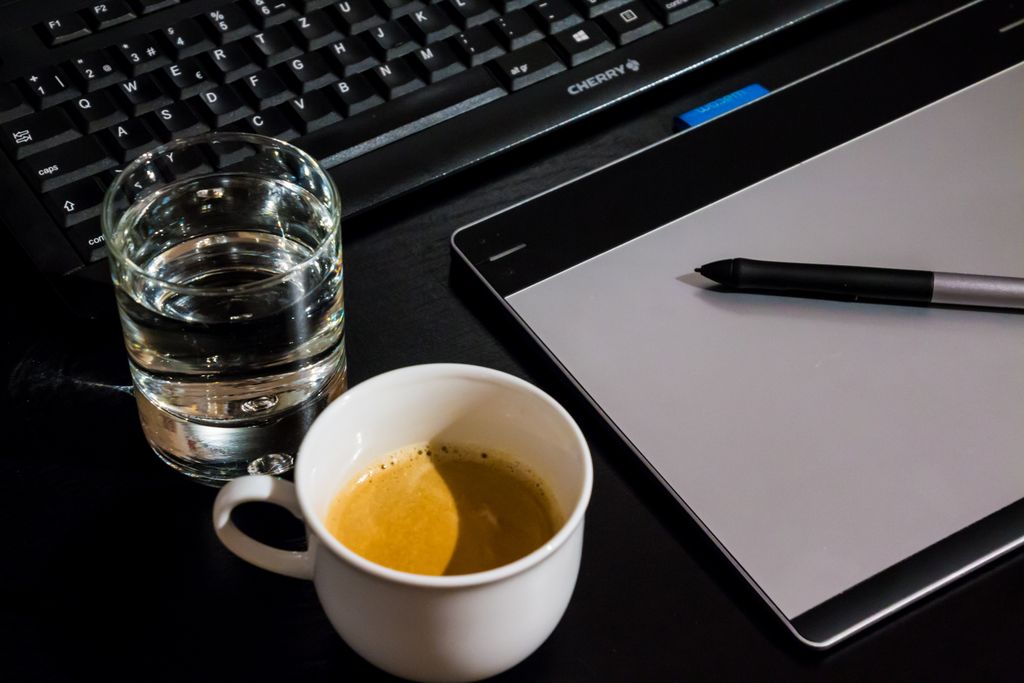 AI 時代,什麼才是最值錢的東西?一瓶「水」的細節 2 AI 時代,什麼才是最值錢的東西?一瓶「水」的細節